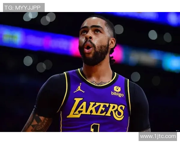 勇士击败湖人，拉塞尔表现抢眼：篮坛激战中的传奇时刻