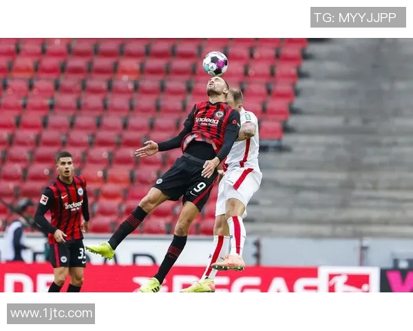 斯图加特客场连败，法兰克福力压对手取胜，足球之旅再添传奇